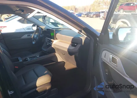 2025 Ford Explorer Active z USA, uszkodzony, nr VIN 1FMUK7DH2SGB73769